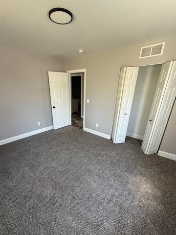 412 W Gracelawn Avenue, Flint, MI 48505