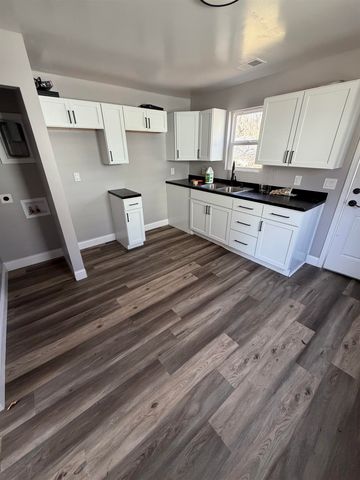 412 W Gracelawn Avenue, Flint, MI 48505