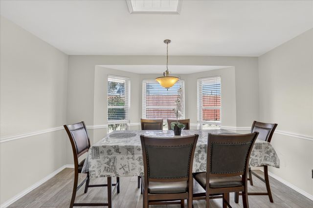 2010 Libby Lane, Grand Prairie, TX 75050