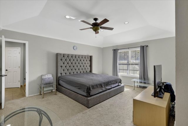 2010 Libby Lane, Grand Prairie, TX 75050