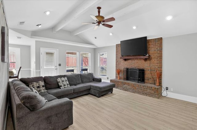 2010 Libby Lane, Grand Prairie, TX 75050