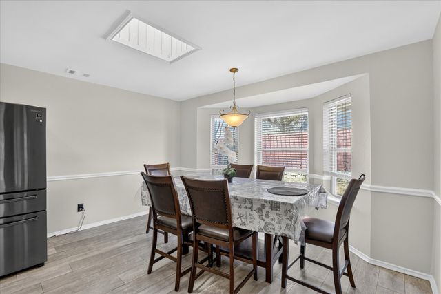 2010 Libby Lane, Grand Prairie, TX 75050