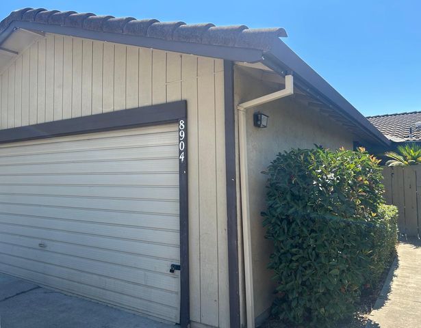 8904 Fox Creek Dr #84, Stockton, CA 95210