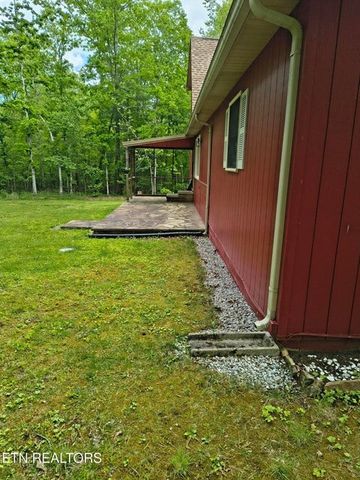 5321 Pawnee Rd, Crossville, TN 38572
