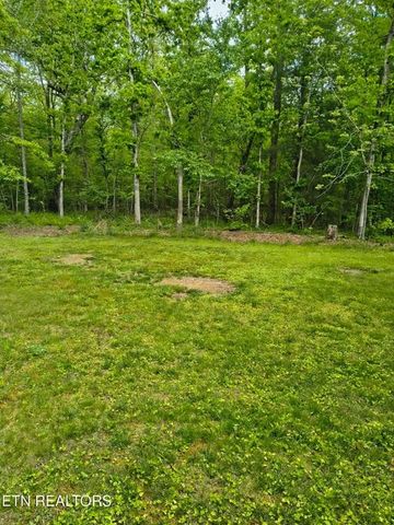 5321 Pawnee Rd, Crossville, TN 38572