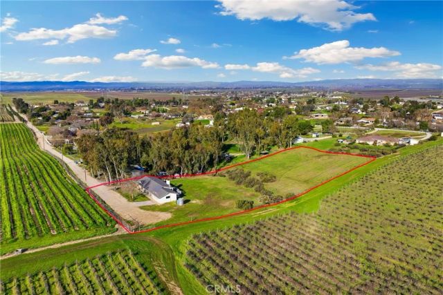 6980 Cabernet Place, Paso Robles, CA 93446
