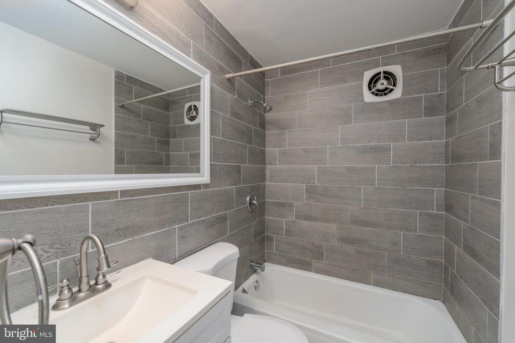 4409 FALLS BRIDGE DR #K, Baltimore, MD 21211