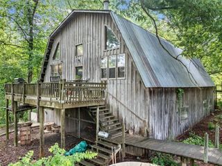 811 Ammons Drive, Waleska, GA 30183