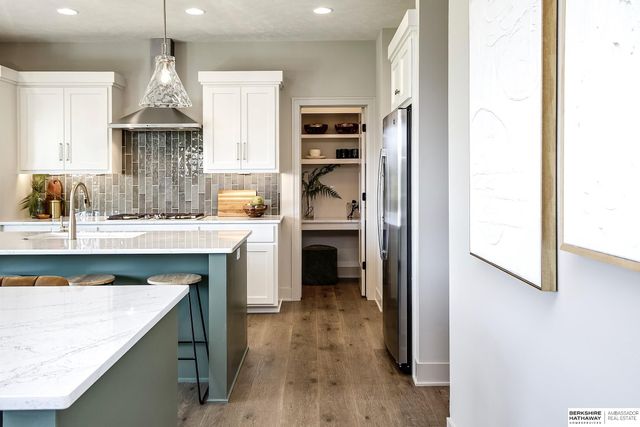 20617 Hartman Avenue, Elkhorn, NE 68022