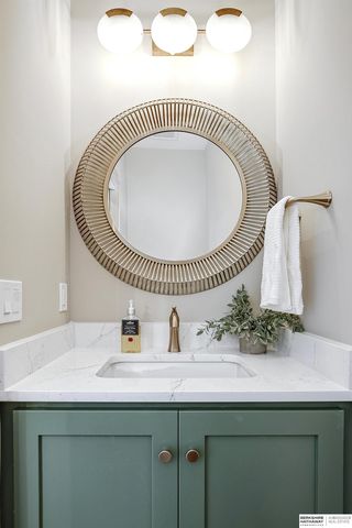 20617 Hartman Avenue, Elkhorn, NE 68022