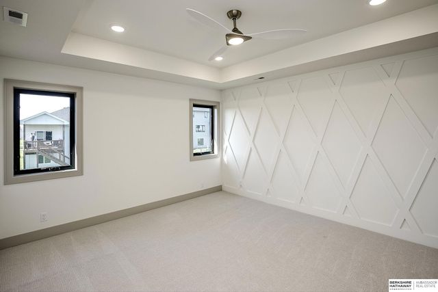 20617 Hartman Avenue, Elkhorn, NE 68022