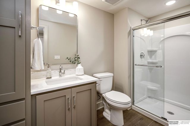 20617 Hartman Avenue, Elkhorn, NE 68022