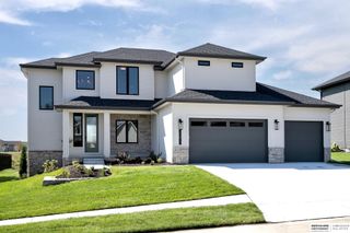 20617 Hartman Avenue, Elkhorn, NE 68022