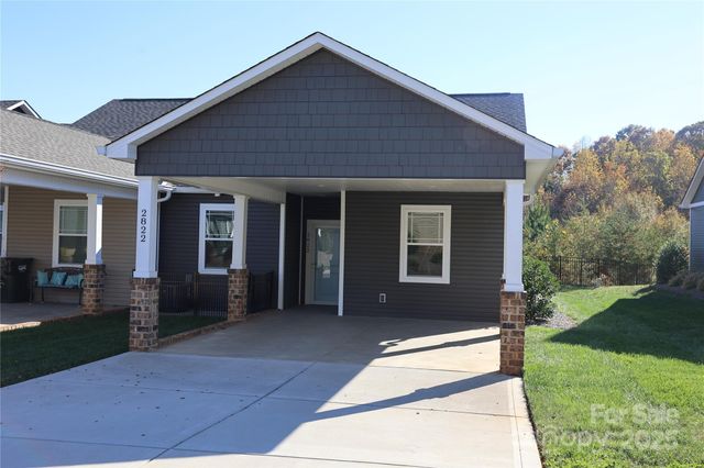 2822 15th Avenue Place SE, Hickory, NC 28602
