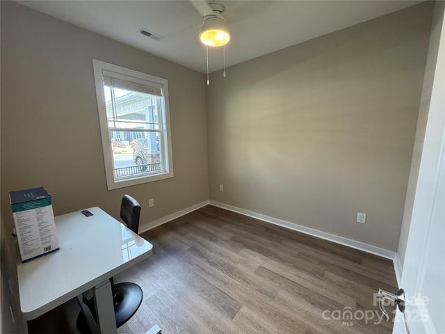 2822 15th Avenue Place SE, Hickory, NC 28602