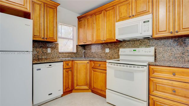 3846 Coral Tree Circle 3846, Coconut Creek, FL 33073