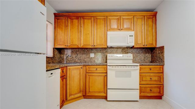 3846 Coral Tree Circle 3846, Coconut Creek, FL 33073