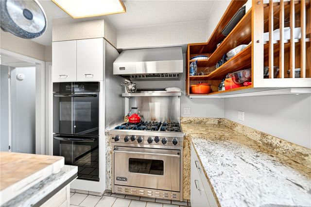 1526 Vermont Ave, White Oak, PA 15131