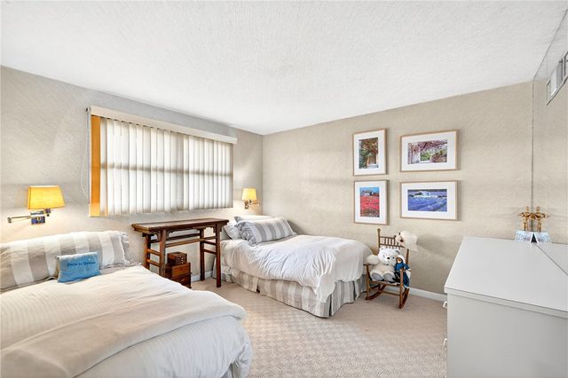 1526 Vermont Ave, White Oak, PA 15131