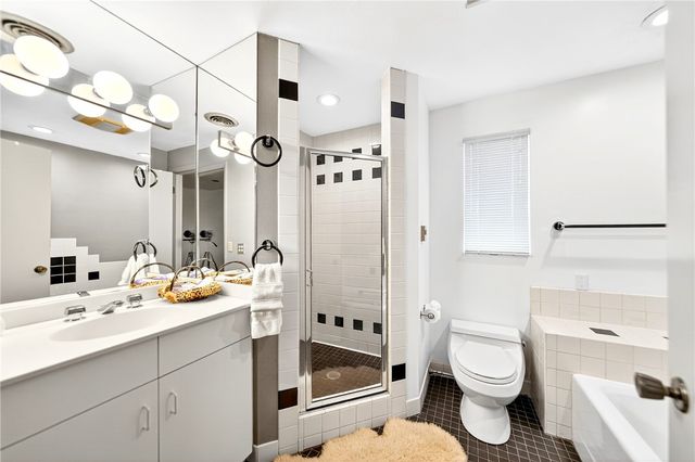 1526 Vermont Ave, White Oak, PA 15131