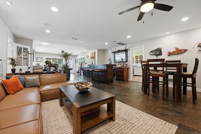 7144 Via Mariposa Sur, Bonsall, CA 92003