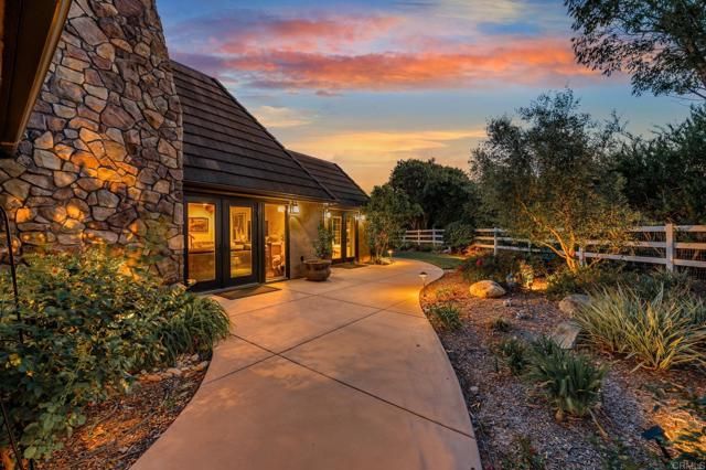 7144 Via Mariposa Sur, Bonsall, CA 92003