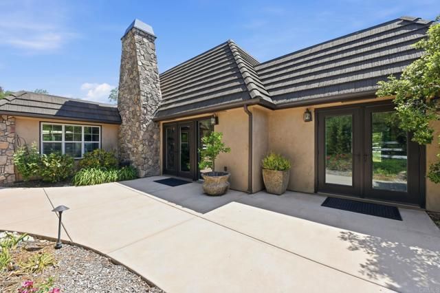 7144 Via Mariposa Sur, Bonsall, CA 92003