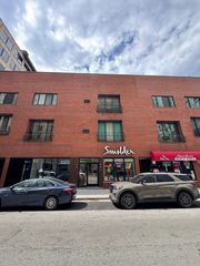 444 N State Street 3E, Chicago, IL 60654