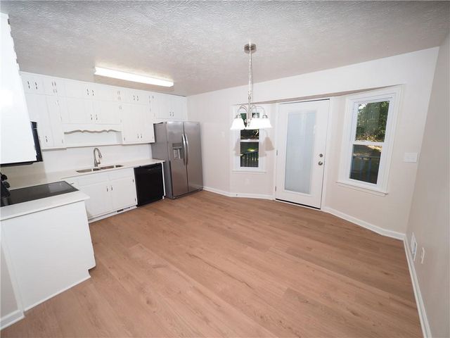 6456 Wildwood Trail, Flowery Branch, GA 30542