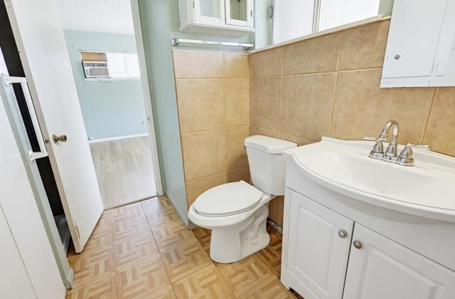 7128 Jacmar Avenue, San Diego, CA 92114