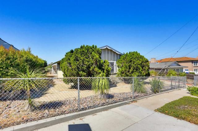 7128 Jacmar Avenue, San Diego, CA 92114