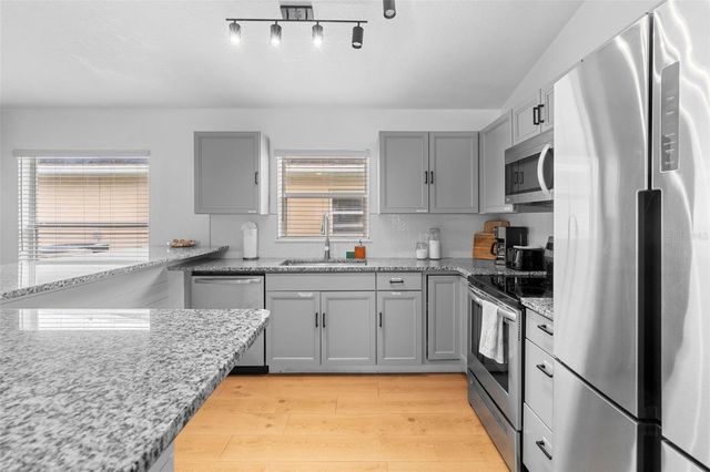 127 SUNDOWN COURT, Davenport, FL 33896