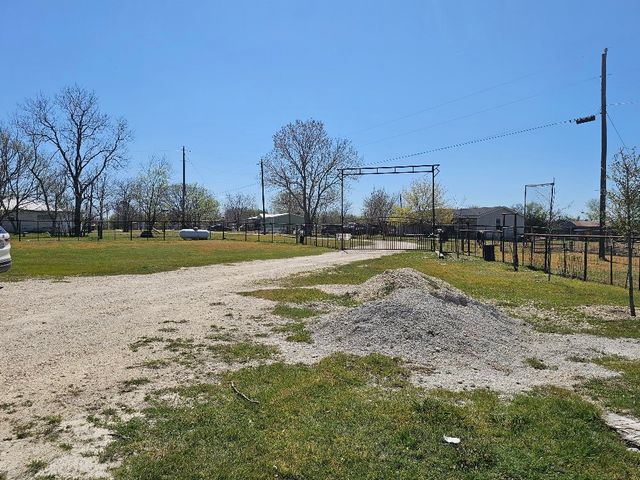 4109 Bramblett Road, Cleburne, TX 76031