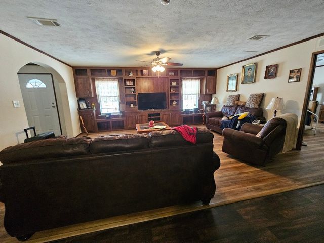 4109 Bramblett Road, Cleburne, TX 76031