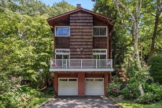 73 Bramblebrook Road, Ardsley, NY 10502
