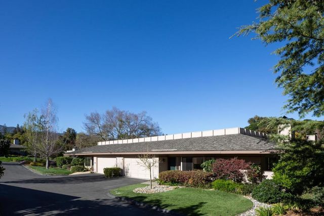 71 Bay Tree Lane, Los Altos, CA 94022