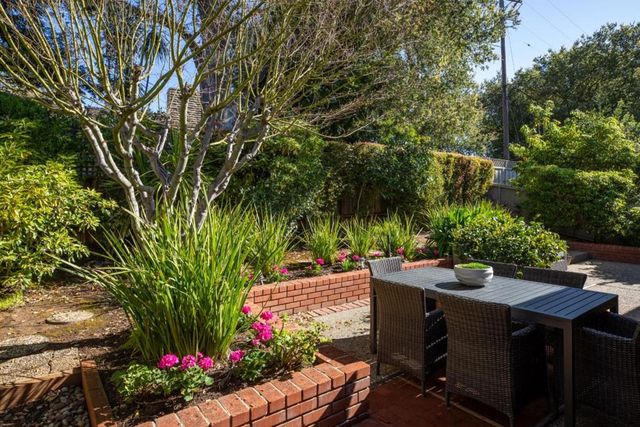 71 Bay Tree Lane, Los Altos, CA 94022