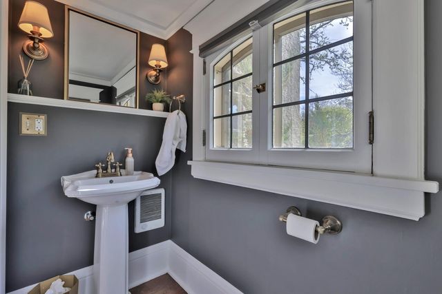 567 Lincoln Avenue, Saint Paul, MN 55102