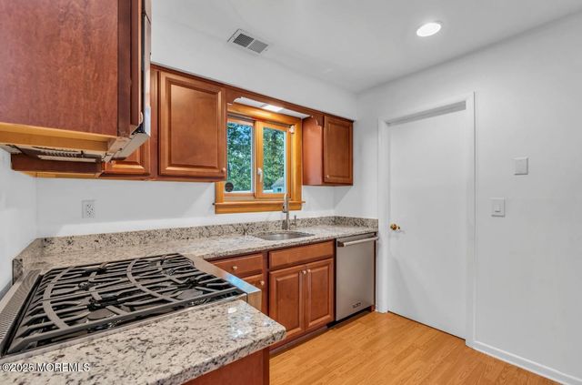 45 Pinyon Street, Howell, NJ 07731