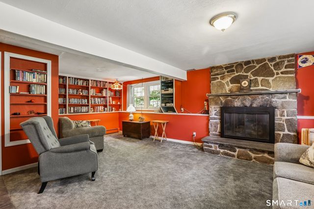 19 Greenacre Drive, Shelton, CT 06484