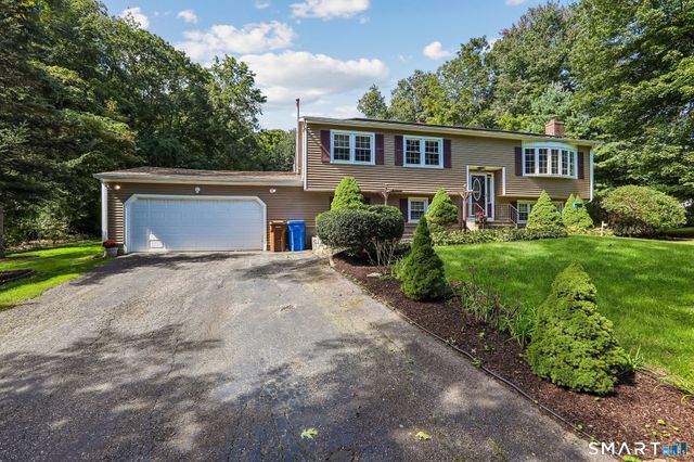 19 Greenacre Drive, Shelton, CT 06484