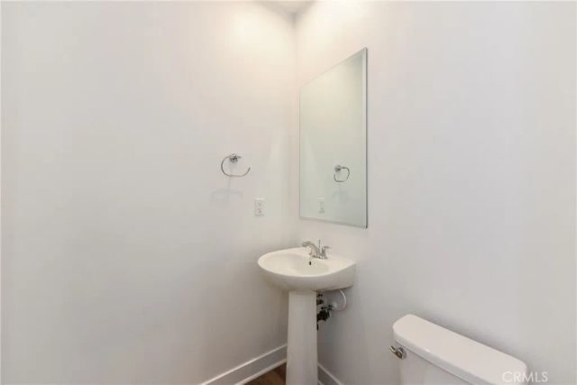 1110 W Cara Dr, Anaheim, CA 92805