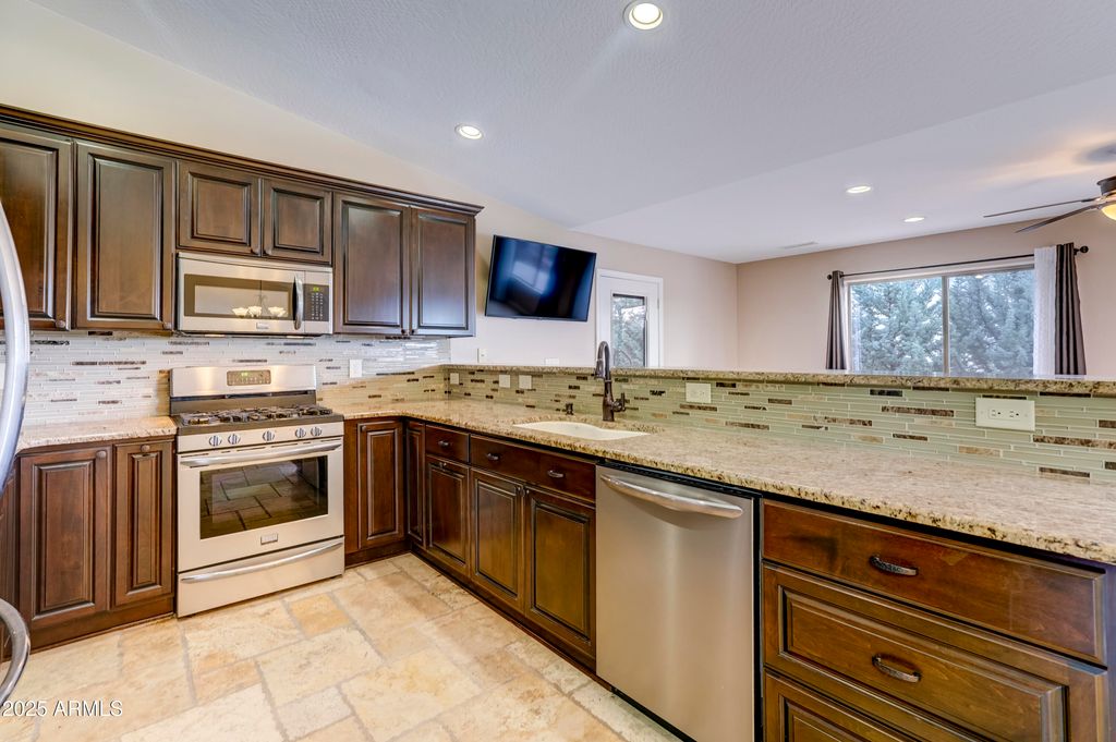 Image 14 of property listing at 5825 Curry Court, Prescott, AZ 86305