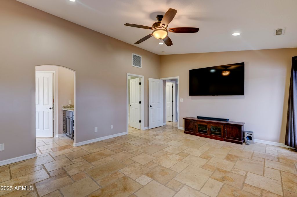 Image 16 of property listing at 5825 Curry Court, Prescott, AZ 86305