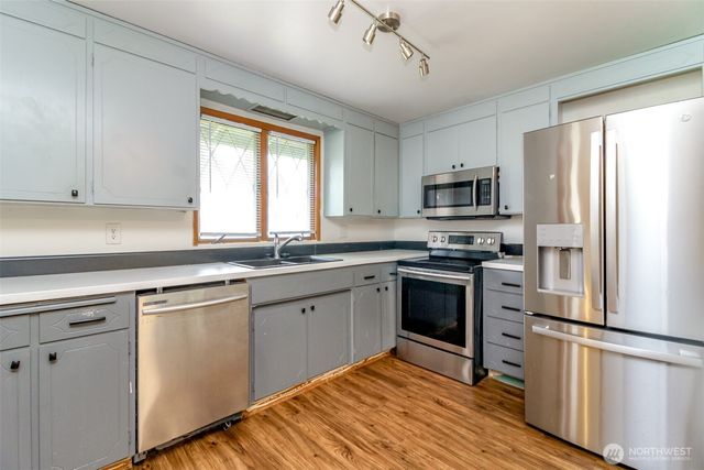 9406 Tacoma Avenue S, Tacoma, WA 98444