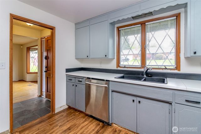 9406 Tacoma Avenue S, Tacoma, WA 98444