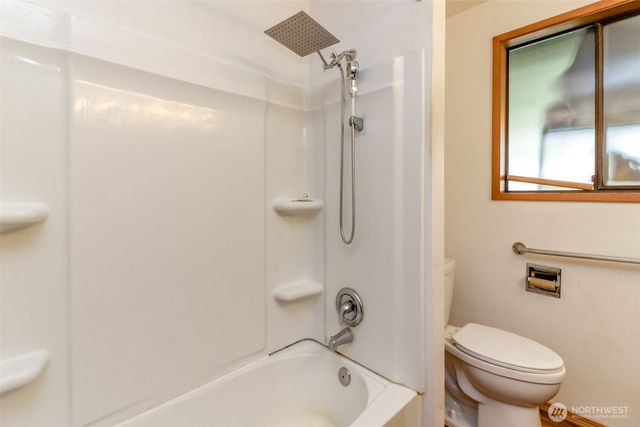 9406 Tacoma Avenue S, Tacoma, WA 98444