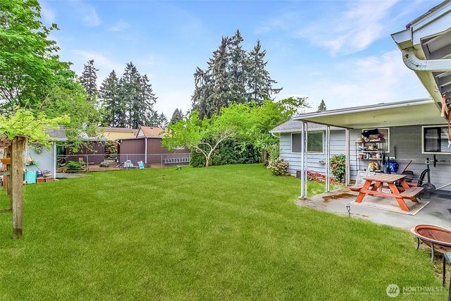 9406 Tacoma Avenue S, Tacoma, WA 98444