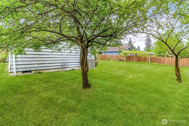 9406 Tacoma Avenue S, Tacoma, WA 98444