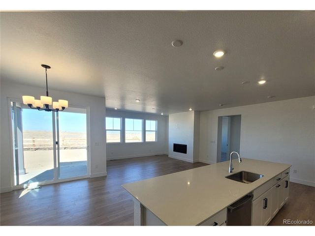 697 Bradley Cir, Elizabeth, CO 80107